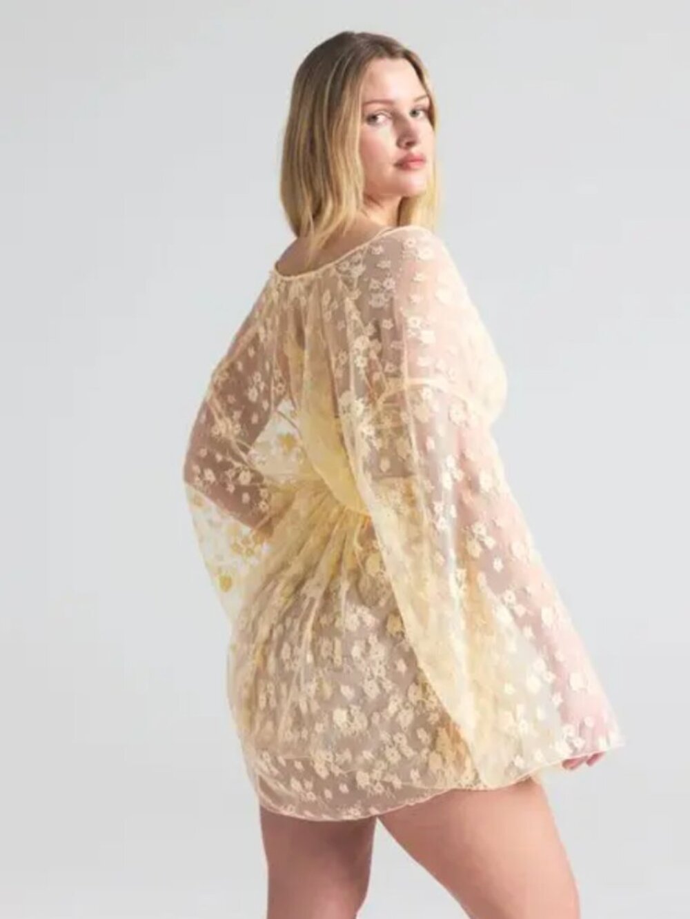 SKIMS NWT | Spring Intimates Robe in Butter Two Tone - Picture 2 of 12